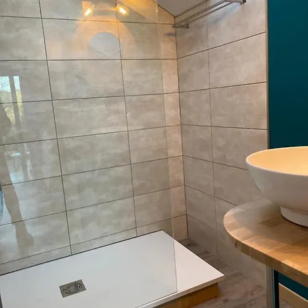 La D Hotes De Marie Independante Et Sa Terrasse Avec Vue Panoramique Proche Alpes Mancelles Vendégház