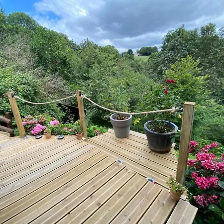 La D Hotes De Marie Independante Et Sa Terrasse Avec Vue Panoramique Proche Alpes Mancelles Guest house 4*