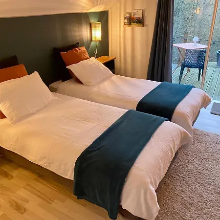 La D Hotes De Marie Independante Et Sa Terrasse Avec Vue Panoramique Proche Alpes Mancelles Guest house 4*