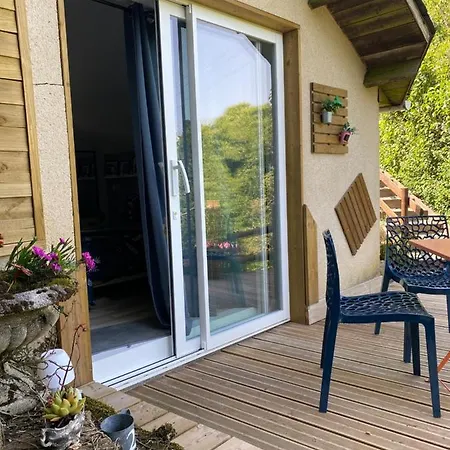 La D Hotes De Marie Independante Et Sa Terrasse Avec Vue Panoramique Proche Alpes Mancelles Guest house Sille-le-Guillaume