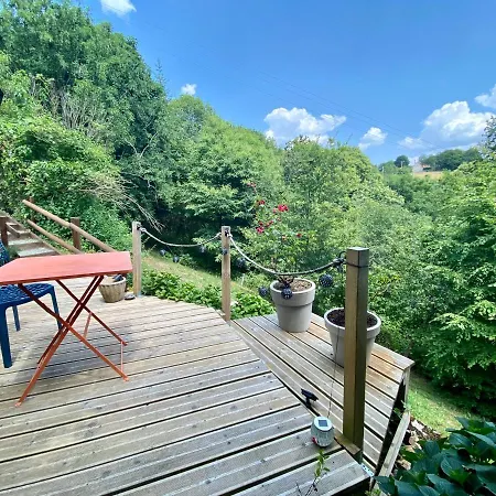 La D Hotes De Marie Independante Et Sa Terrasse Avec Vue Panoramique Proche Alpes Mancelles Pensjonat *