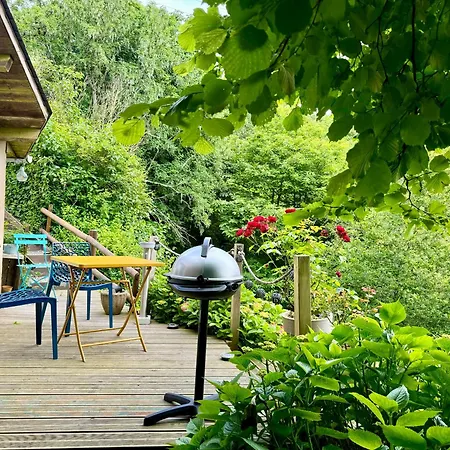 La D Hotes De Marie Indépendante Et Sa Terrasse Avec Vue Panoramique Proche Alpes Mancelles 4*