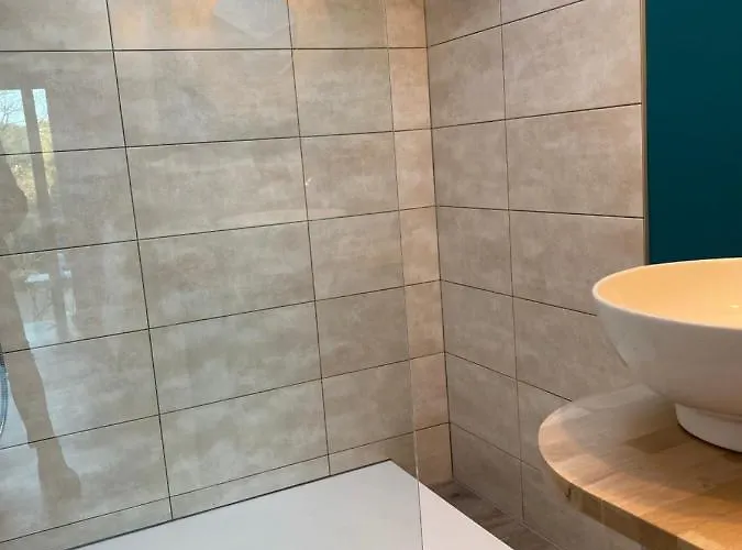 La D Hotes De Marie Indépendante Et Sa Terrasse Avec Vue Panoramique Proche Alpes Mancelles Maison d'hôtes