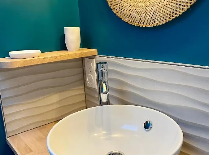 La D Hotes De Marie Indépendante Et Sa Terrasse Avec Vue Panoramique Proche Alpes Mancelles Maison d'hôtes 4*