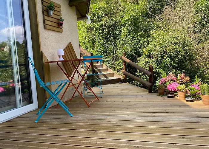 Maison d'hôtes La D Hotes De Marie Indépendante Et Sa Terrasse Avec Vue Panoramique Proche Alpes Mancelles 4*