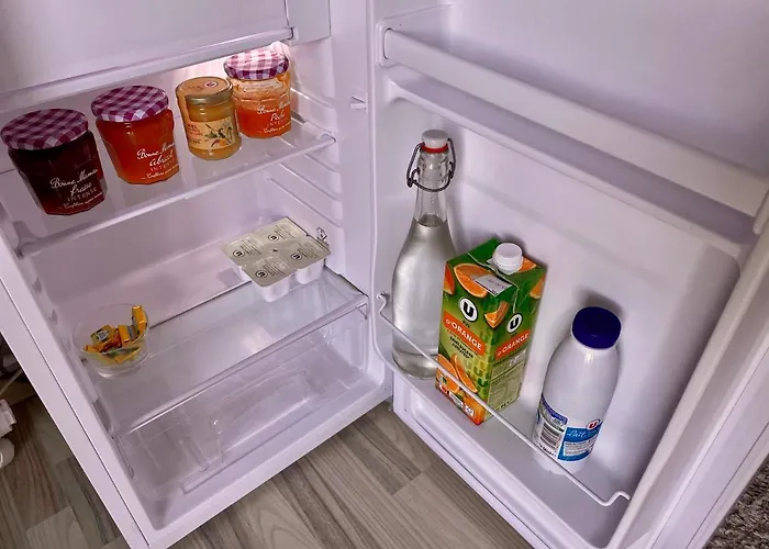 La D Hotes De Marie Indépendante Et Sa Terrasse Avec Vue Panoramique Proche Alpes Mancelles 4*