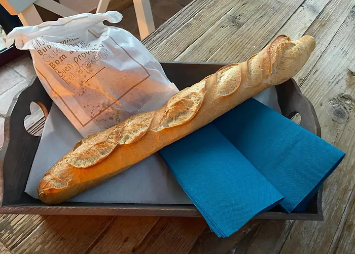 La D Hotes De Marie Indépendante Et Sa Terrasse Avec Vue Panoramique Proche Alpes Mancelles Maison d'hôtes