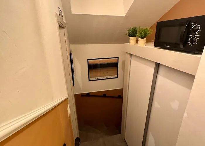 Maison d'hôtes La D Hotes De Marie Indépendante Et Sa Terrasse Avec Vue Panoramique Proche Alpes Mancelles Sillé-le-Guillaume